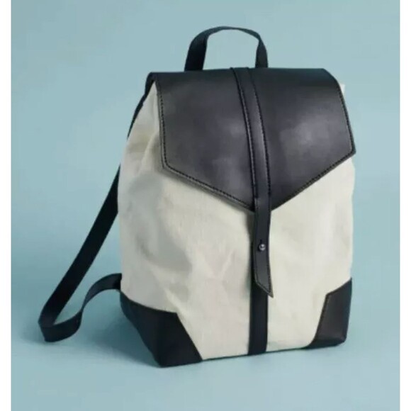 Deux Lux Demi Backpack Purse Fabfitfun Spring 2019 New In Packaging - Picture 2 of 9